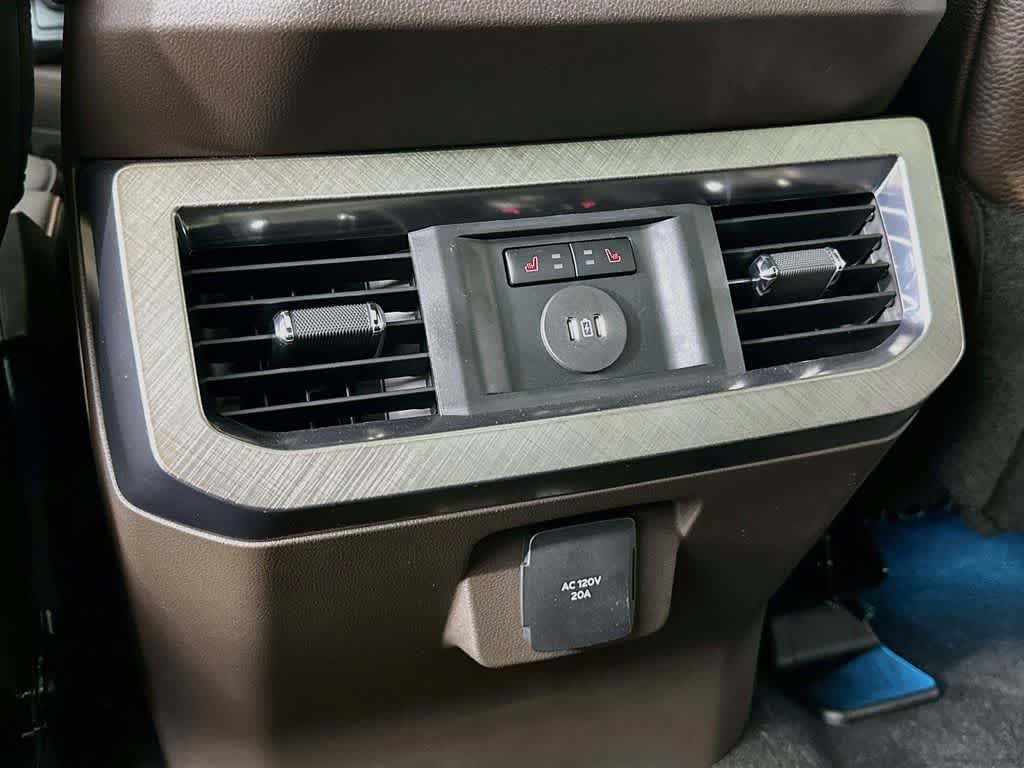 2026 Ford Super Duty F-350 DRW Pickup King Ranch