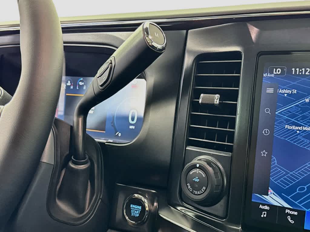 2027 Ford Super Duty F-350 DRW Pickup LARIAT