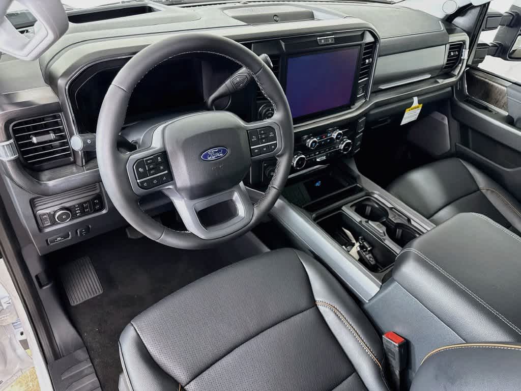 2027 Ford Super Duty F-350 DRW Pickup LARIAT
