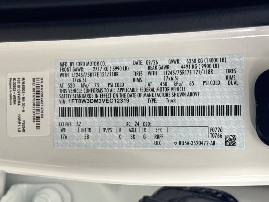 2027 Ford Super Duty F-350 DRW Pickup LARIAT