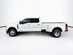 2027 Ford Super Duty F-350 DRW Pickup LARIAT