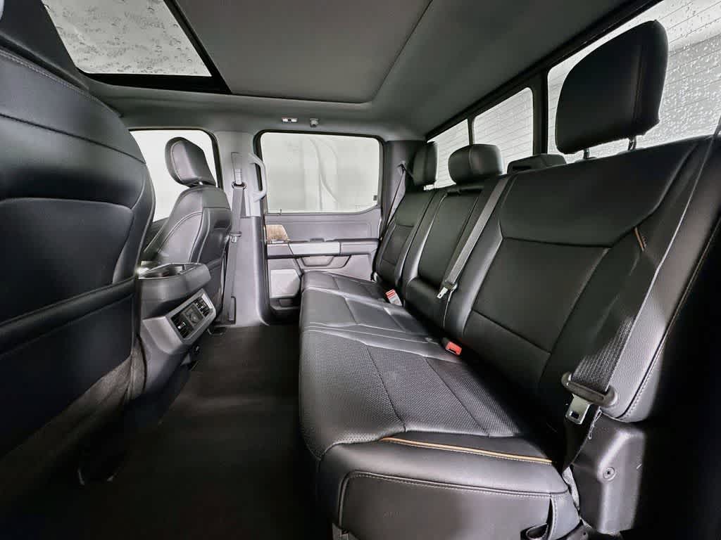 2026 Ford Super Duty F-350 DRW Pickup LARIAT