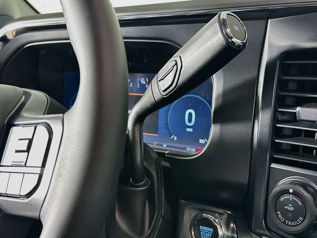 2026 Ford Super Duty F-350 DRW Pickup LARIAT