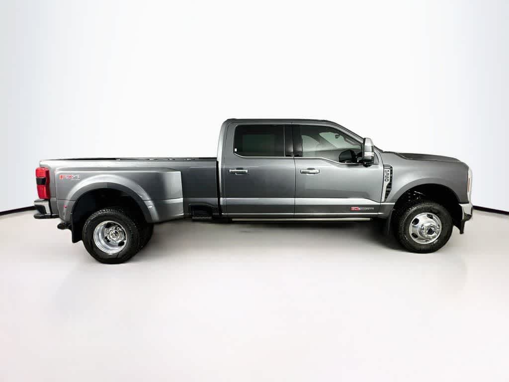 2026 Ford Super Duty F-350 DRW Pickup LARIAT