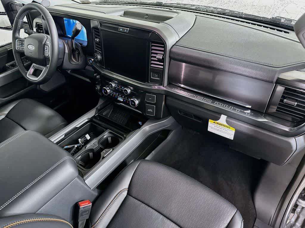 2026 Ford Super Duty F-350 DRW Pickup LARIAT