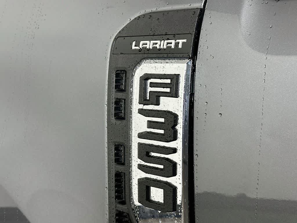2026 Ford Super Duty F-350 DRW Pickup LARIAT