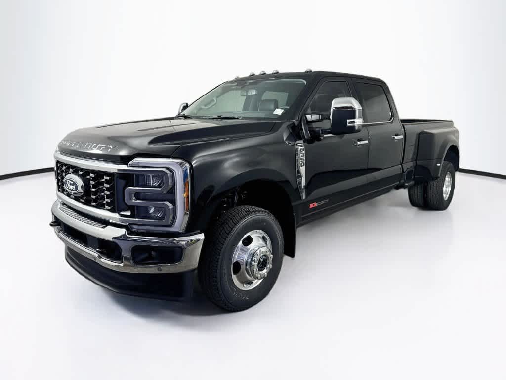 2027 Ford Super Duty F-350 DRW Pickup LARIAT