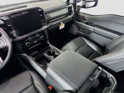 2027 Ford Super Duty F-350 DRW Pickup LARIAT