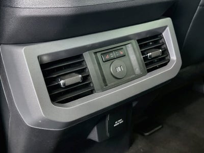 2027 Ford Super Duty F-350 DRW Pickup LARIAT