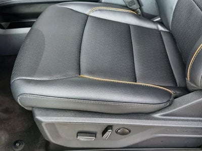 2027 Ford Super Duty F-350 DRW Pickup LARIAT