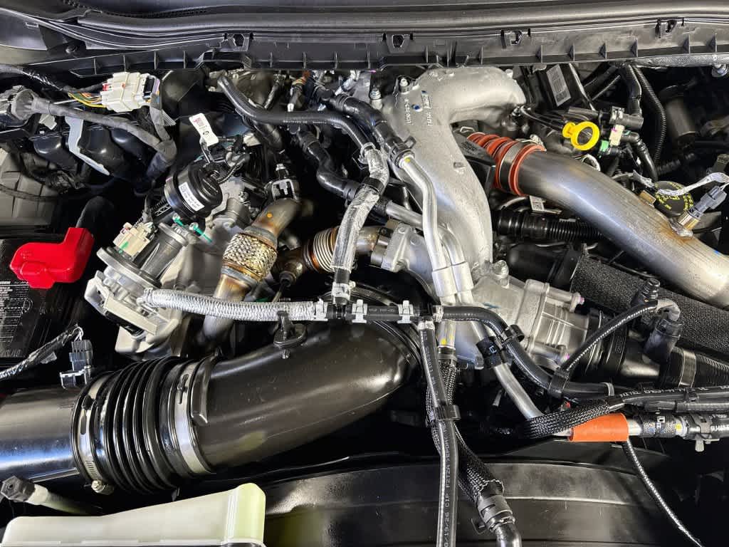 2027 Ford Super Duty F-350 DRW Pickup LARIAT