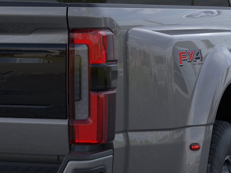 2026 Ford Super Duty F-350 DRW Platinum