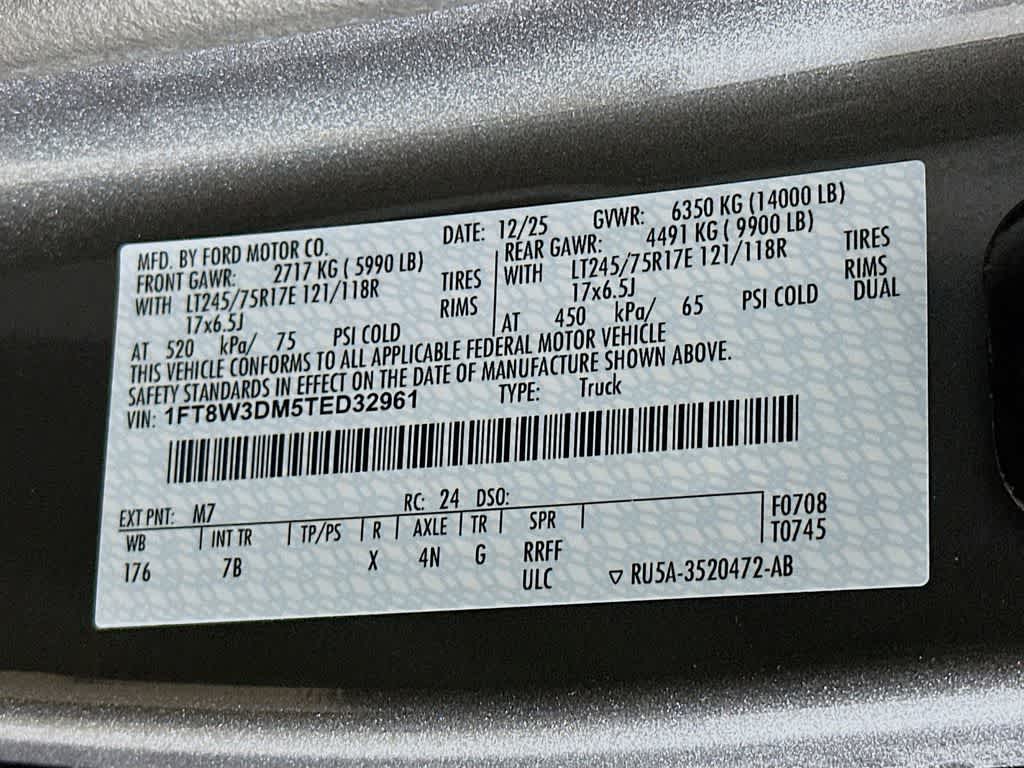 2026 Ford Super Duty F-350 DRW Pickup Platinum