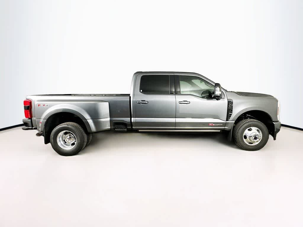 2026 Ford Super Duty F-350 DRW Pickup Platinum