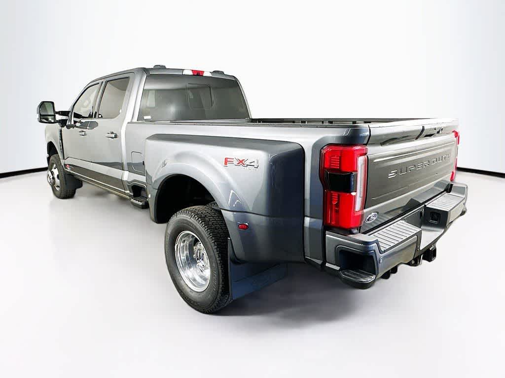 2026 Ford Super Duty F-350 DRW Platinum