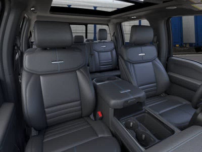 2026 Ford Super Duty F-350 DRW Pickup Platinum