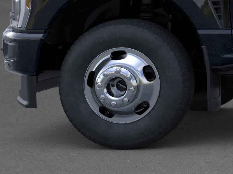 2026 Ford Super Duty F-350 DRW Pickup Platinum