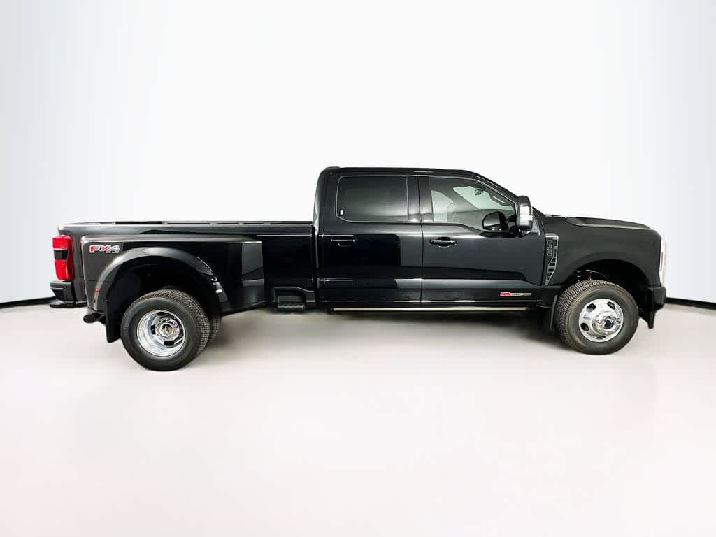 2026 Ford Super Duty F-350 DRW Pickup Platinum