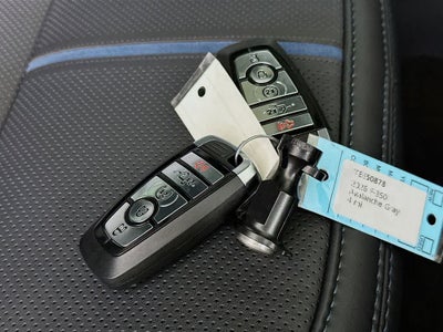 2026 Ford Super Duty F-350 DRW Pickup Platinum