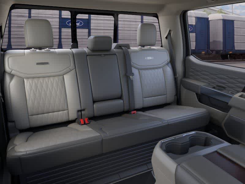 2026 Ford Super Duty F-350 DRW Pickup Platinum