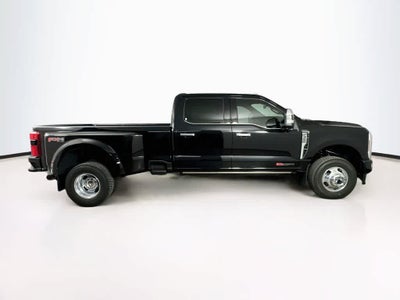 2026 Ford Super Duty F-350 DRW Pickup Platinum