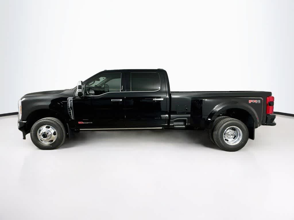 2026 Ford Super Duty F-350 DRW Pickup Platinum