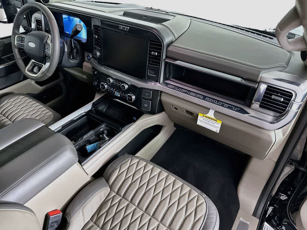 2026 Ford Super Duty F-350 DRW Pickup Platinum