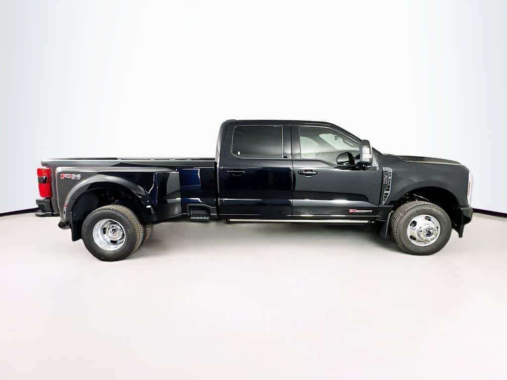 2026 Ford Super Duty F-350 DRW Pickup Platinum