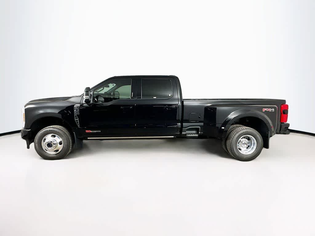 2026 Ford Super Duty F-350 DRW Platinum
