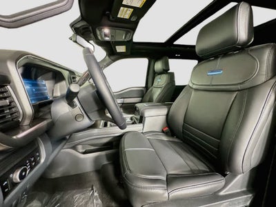 2027 Ford Super Duty F-350 DRW Pickup Platinum