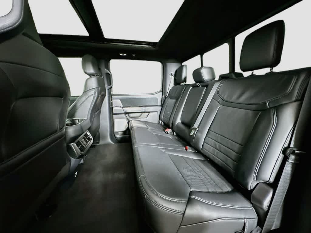 2027 Ford Super Duty F-350 DRW Pickup Platinum