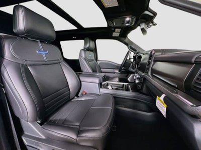 2027 Ford Super Duty F-350 DRW Pickup Platinum
