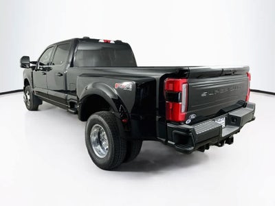 2027 Ford Super Duty F-350 DRW Pickup Platinum