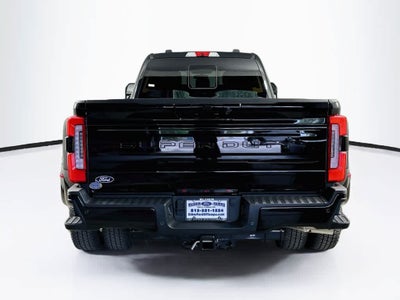 2027 Ford Super Duty F-350 DRW Pickup Platinum