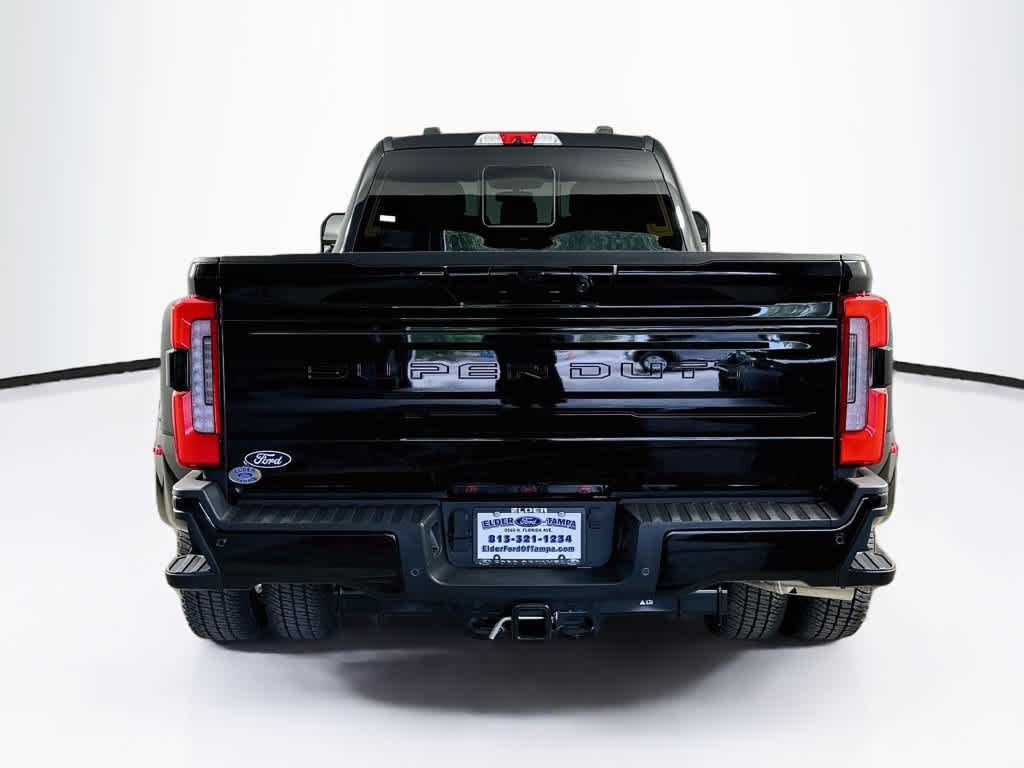 2027 Ford Super Duty F-350 DRW Pickup Platinum