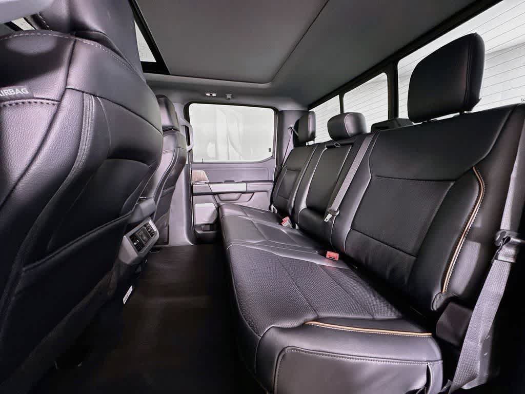 2026 Ford Super Duty F-350 DRW Pickup LARIAT