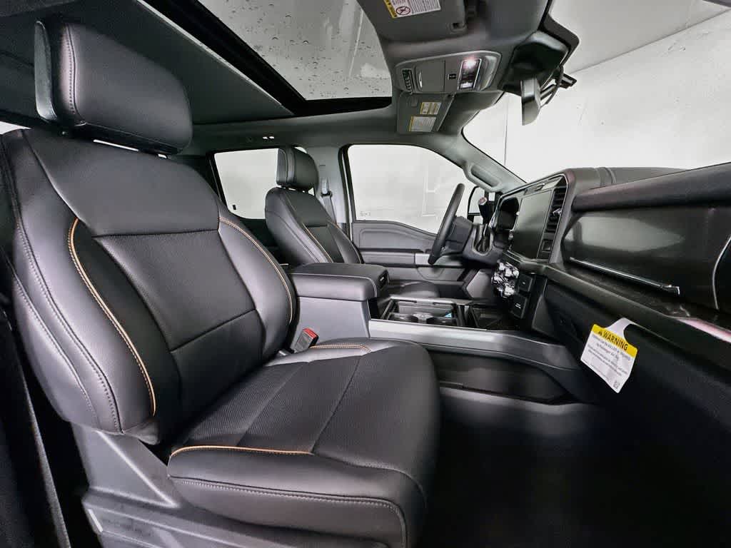 2026 Ford Super Duty F-350 DRW Pickup LARIAT
