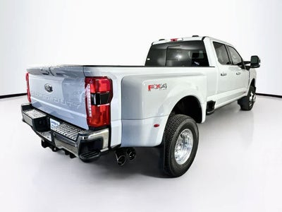 2026 Ford Super Duty F-350 DRW Pickup LARIAT