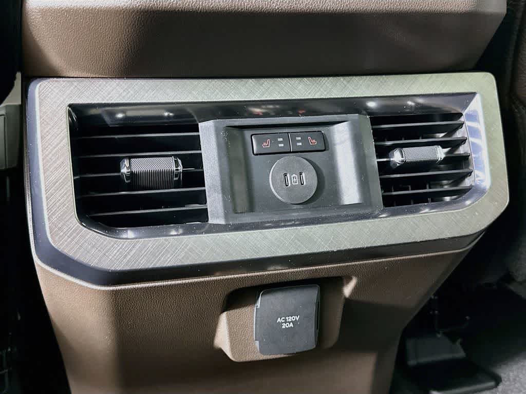 2026 Ford Super Duty F-350 DRW Pickup King Ranch