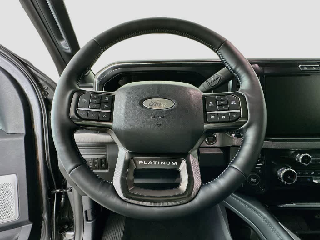 2027 Ford Super Duty F-350 DRW Pickup Platinum