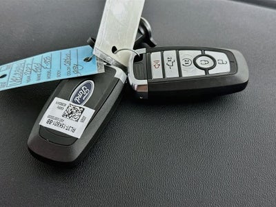 2027 Ford Super Duty F-350 DRW Pickup Platinum