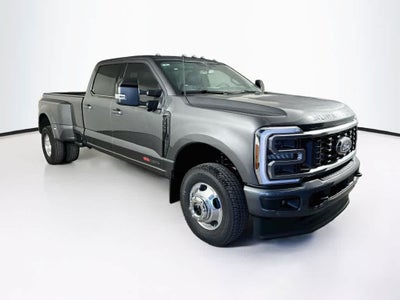 2027 Ford Super Duty F-350 DRW Pickup Platinum
