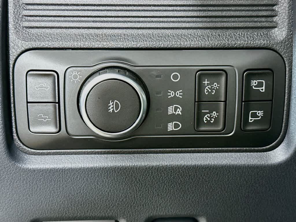 2027 Ford Super Duty F-350 DRW Pickup Platinum