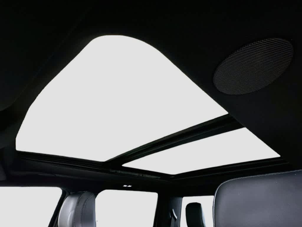 2027 Ford Super Duty F-350 DRW Pickup Platinum