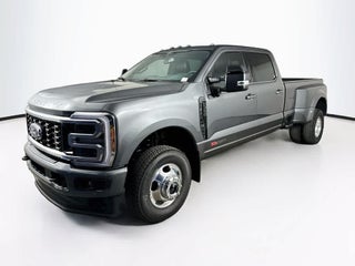2027 Ford Super Duty F-350 DRW Pickup Platinum
