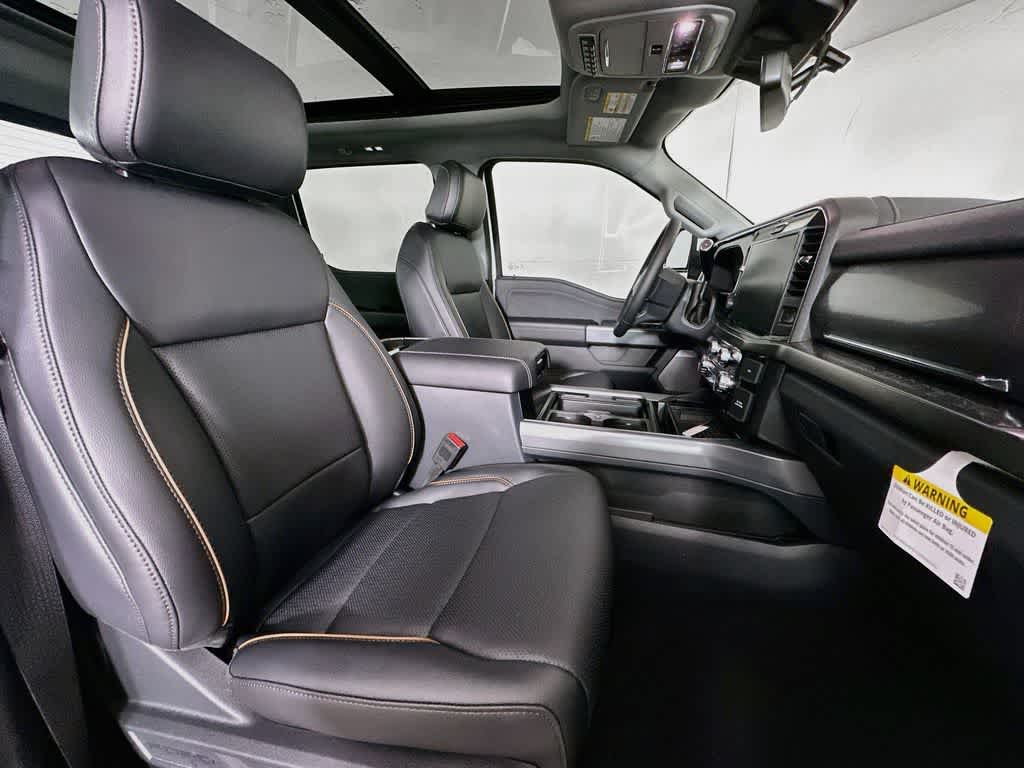 2026 Ford Super Duty F-350 DRW Pickup LARIAT