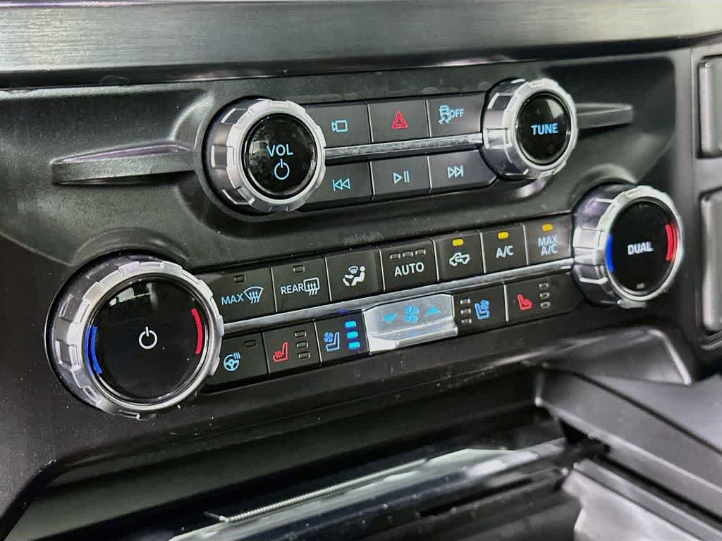2026 Ford Super Duty F-350 DRW Pickup LARIAT