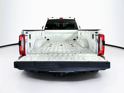 2026 Ford Super Duty F-350 DRW Pickup LARIAT