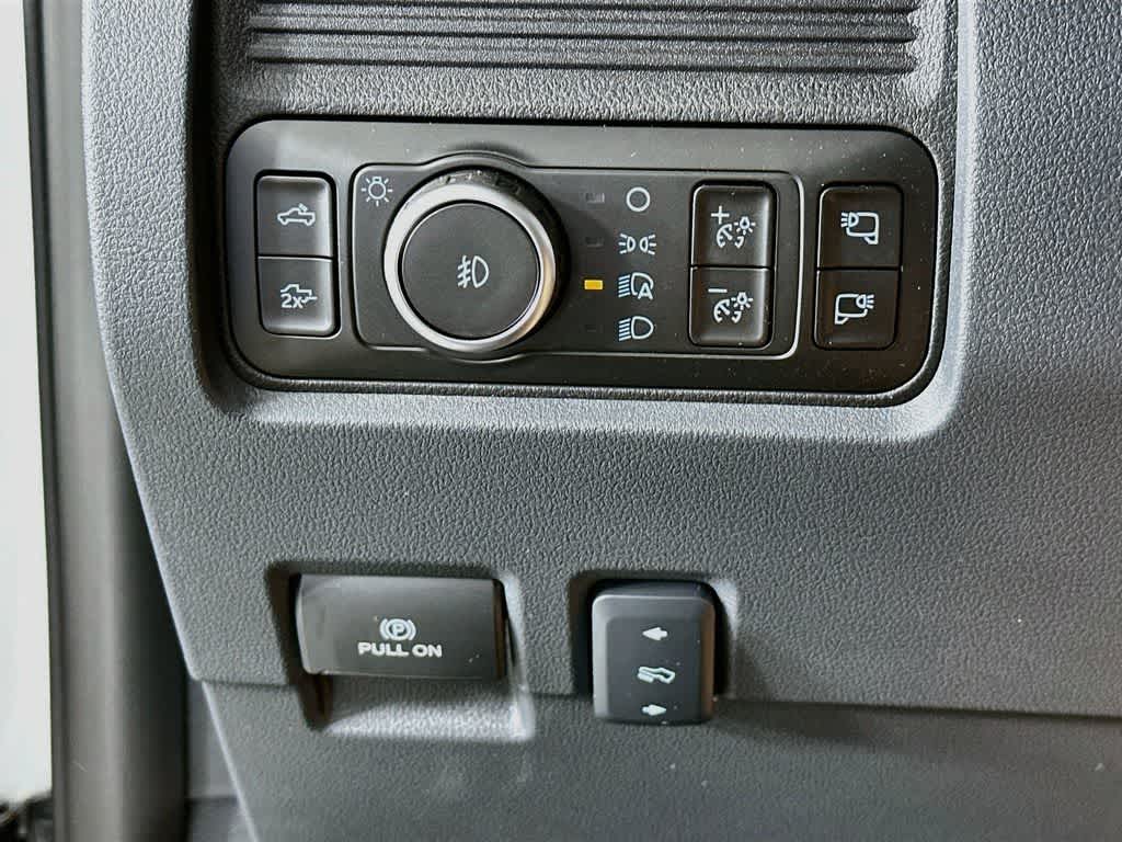 2026 Ford Super Duty F-350 DRW Pickup LARIAT
