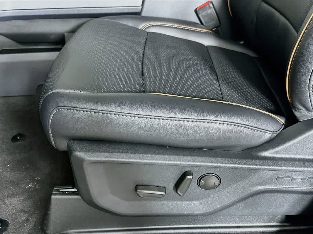 2026 Ford Super Duty F-350 DRW Pickup LARIAT
